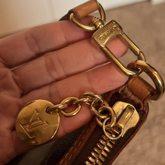 LOUIS VUITTON PALERMO PM WITH CROSSBODY STRAP - Picture 5 of 10